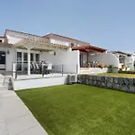 Fantastic Verano Villa *